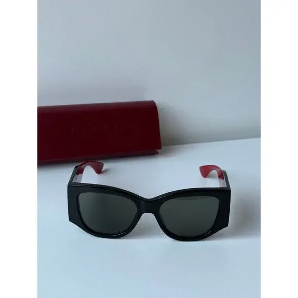 NEW Gucci GG2115S Black Thick Leg Striped Sunglasses $480 - Picture 4 of 7